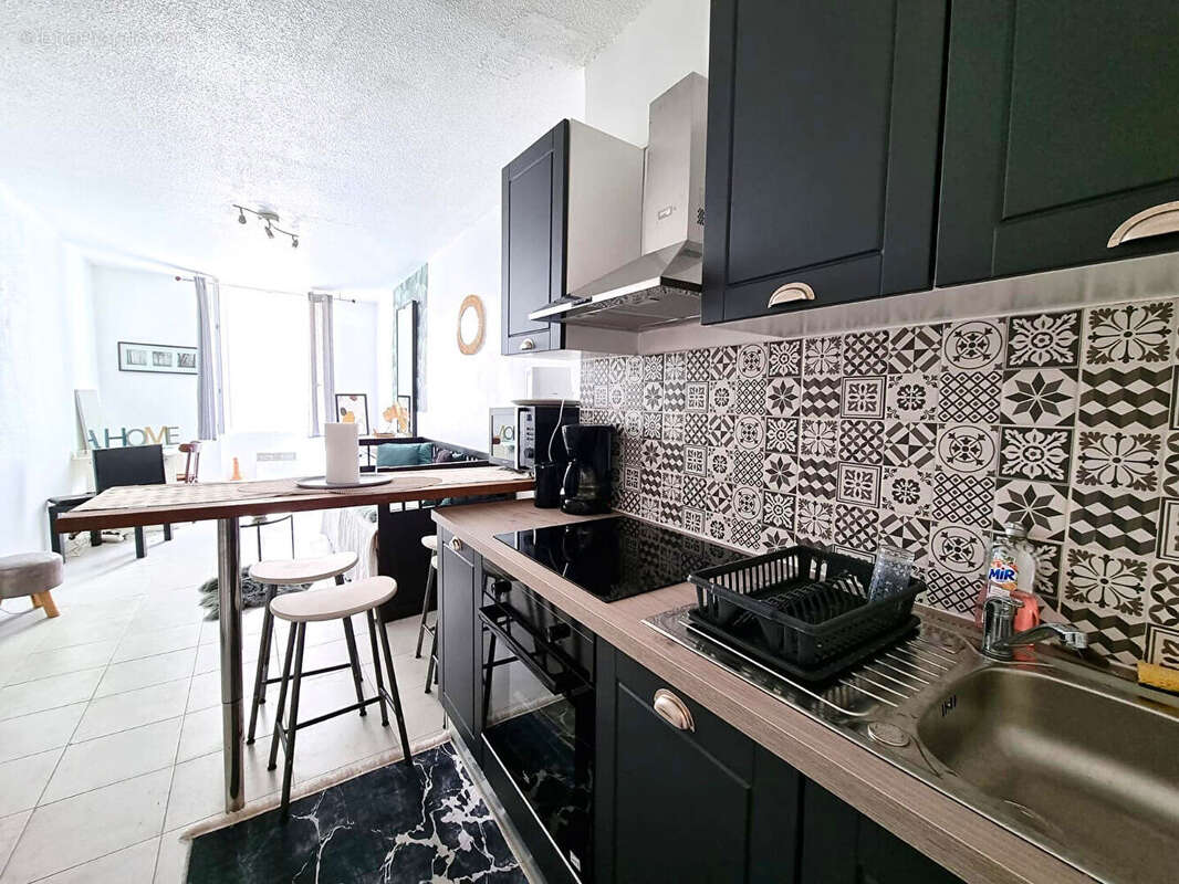 Appartement à MARSEILLE-2E