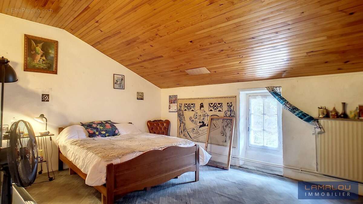 Maison à COLOMBIERES-SUR-ORB