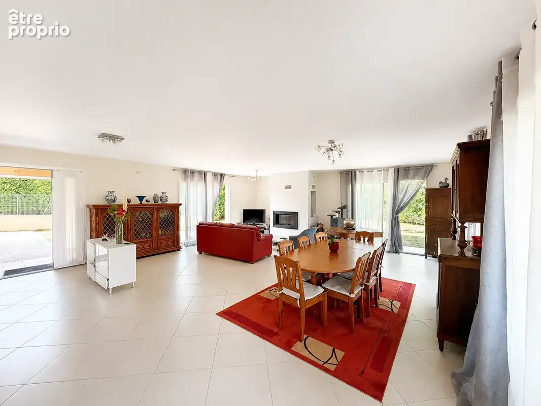 Maison familiale d'exception avec piscine, suite parentale et salle de jeux de 37 m2   Aigrefeuille (31280) - photo 8