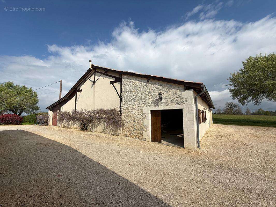 Maison à CANCON