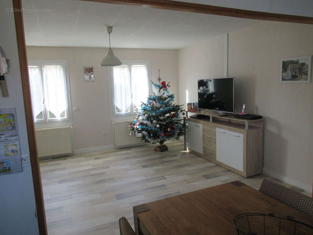 Maison à PARAY-LE-MONIAL