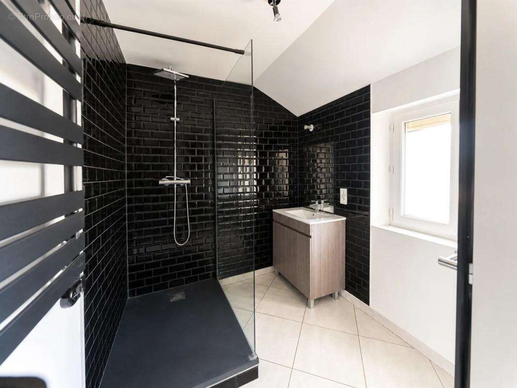 Maison de 5 pièces de 117 m² à Hardencourt-Cocherel - photo 19