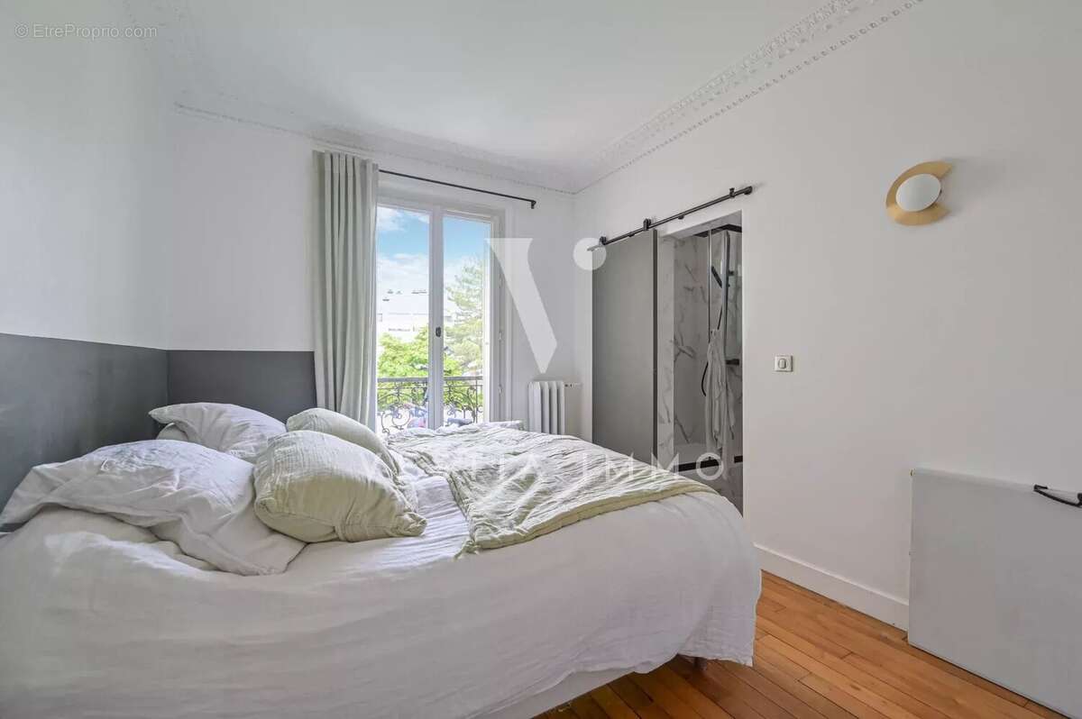 Appartement à NEUILLY-SUR-SEINE
