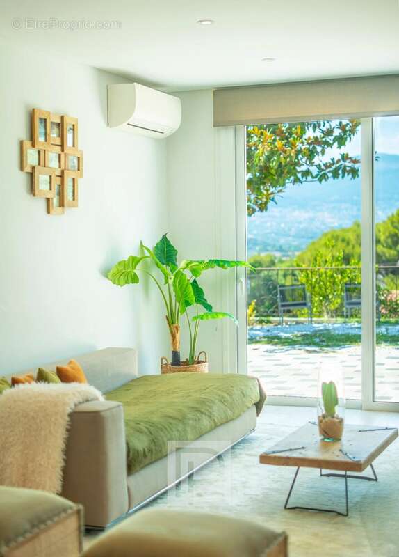 Maison à MOUGINS
