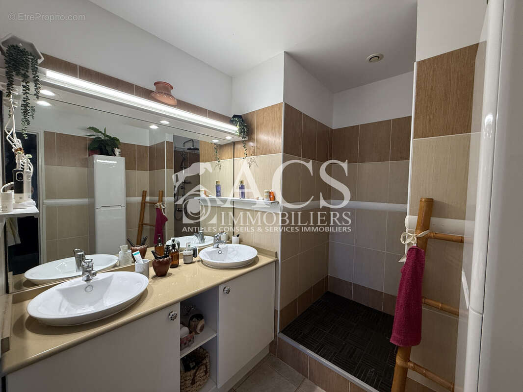 Appartement à LES TROIS-ILETS