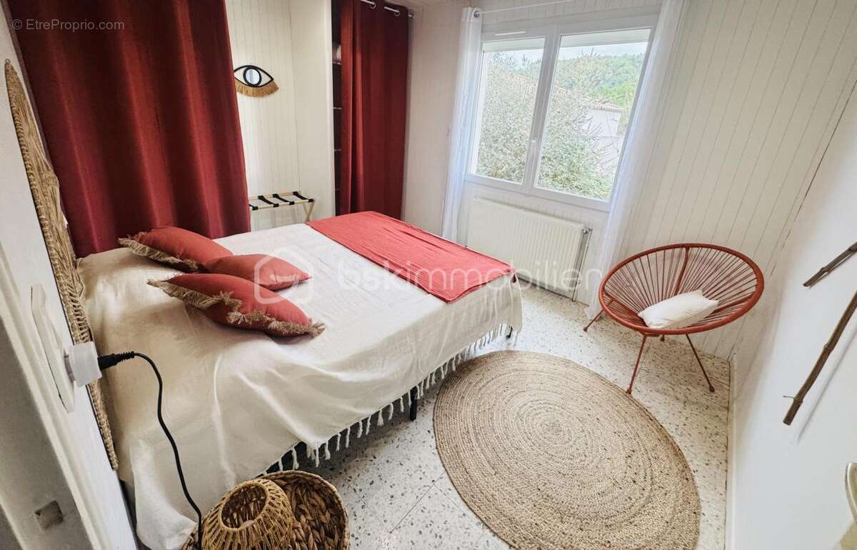 Maison à LIGNAN-SUR-ORB