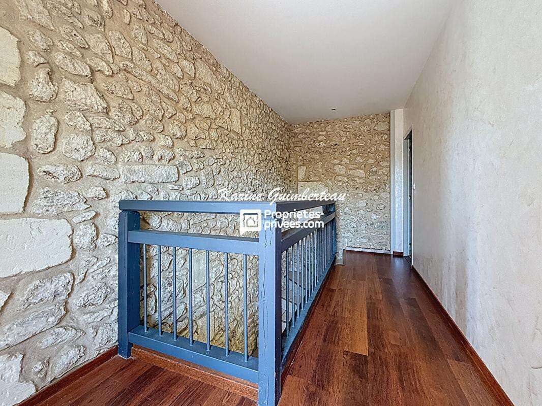 Maison en pierre Fronsadais 160 m2 + jardin + dépendance + garage - photo 15