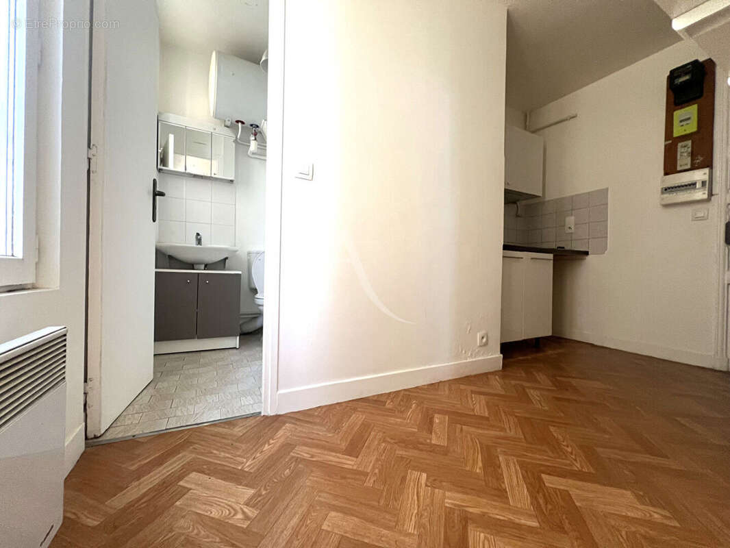 Appartement à PARIS-20E