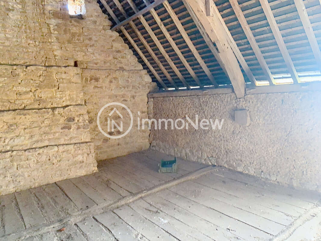 Maison Grange a Restaurer /MARGUERAY 50410 / PARCELLE DE 4700 m2. - photo 5
