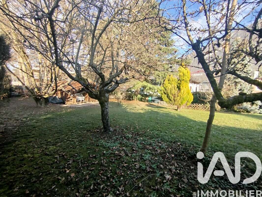 Photo 4 - Terrain à CHALLES-LES-EAUX