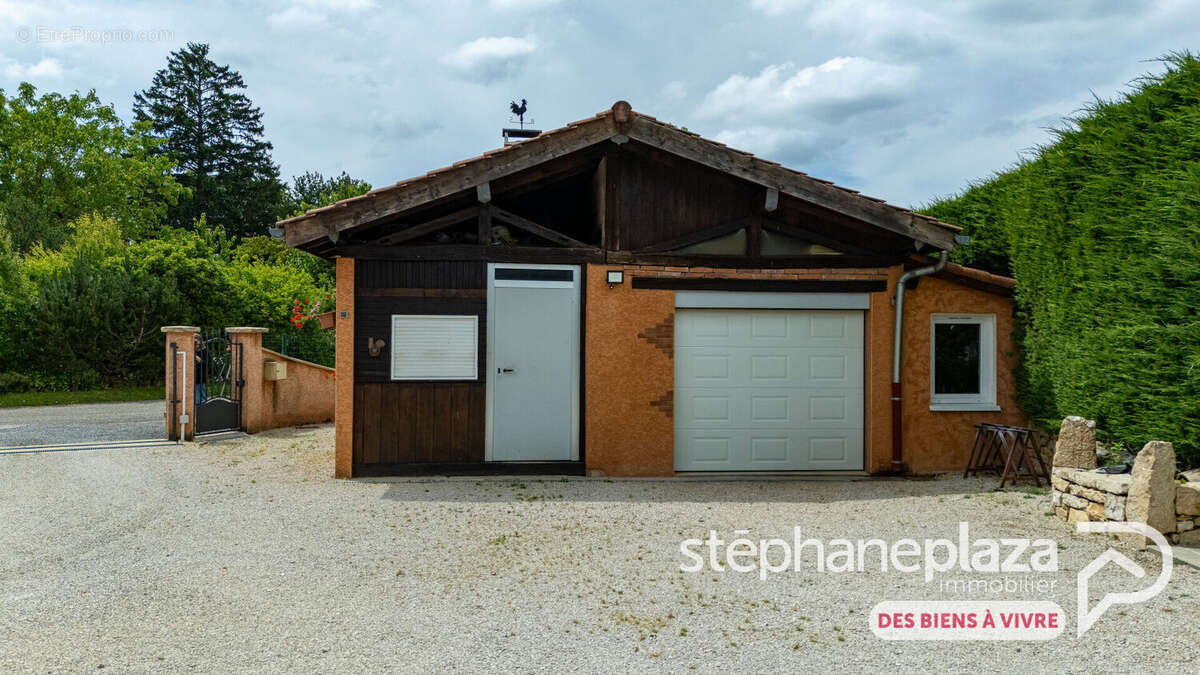 Maison Coligny 7 pièces 250 m² - jardin 4782 m² - photo 14