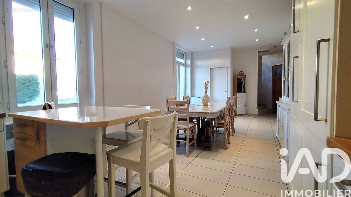 Photo 1 - Maison à SAINT-ETIENNE