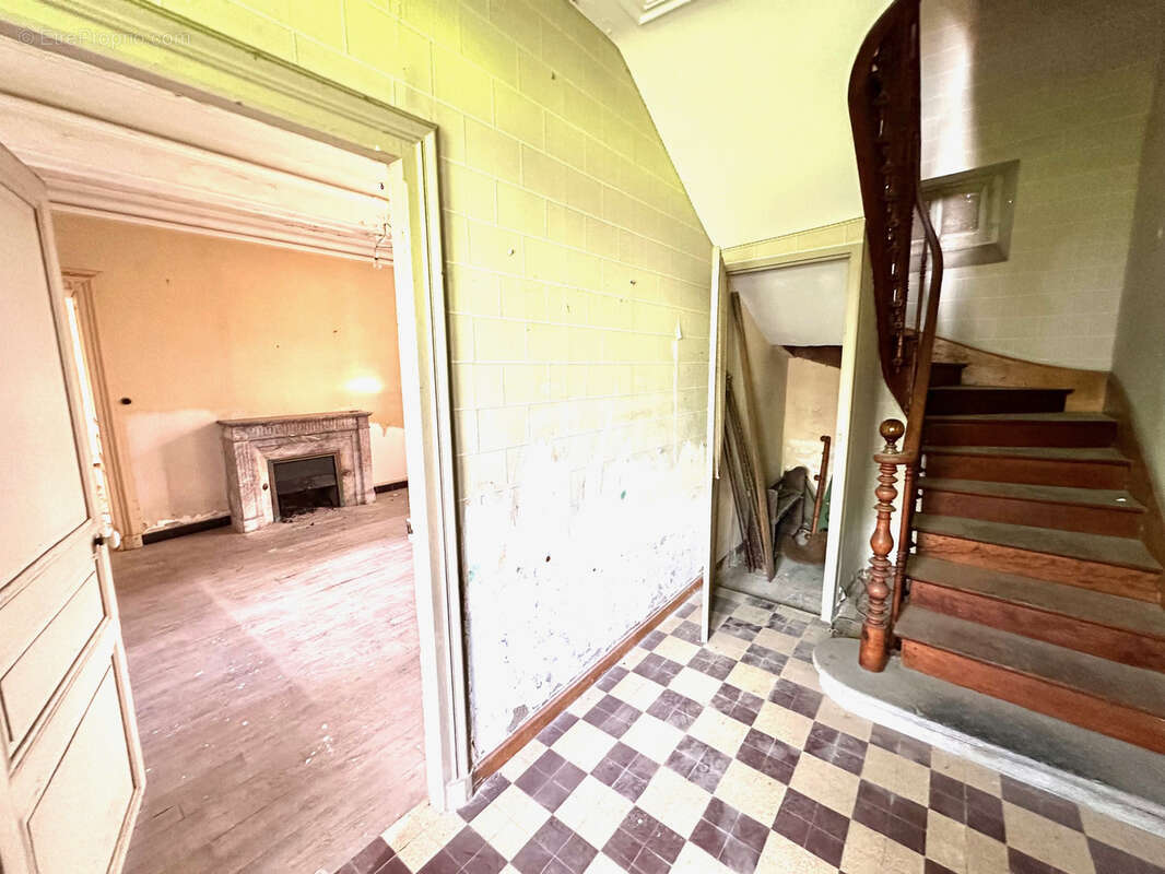 Maison à BERNAC-DEBAT