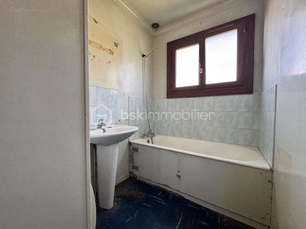 Maison à NASSANDRES