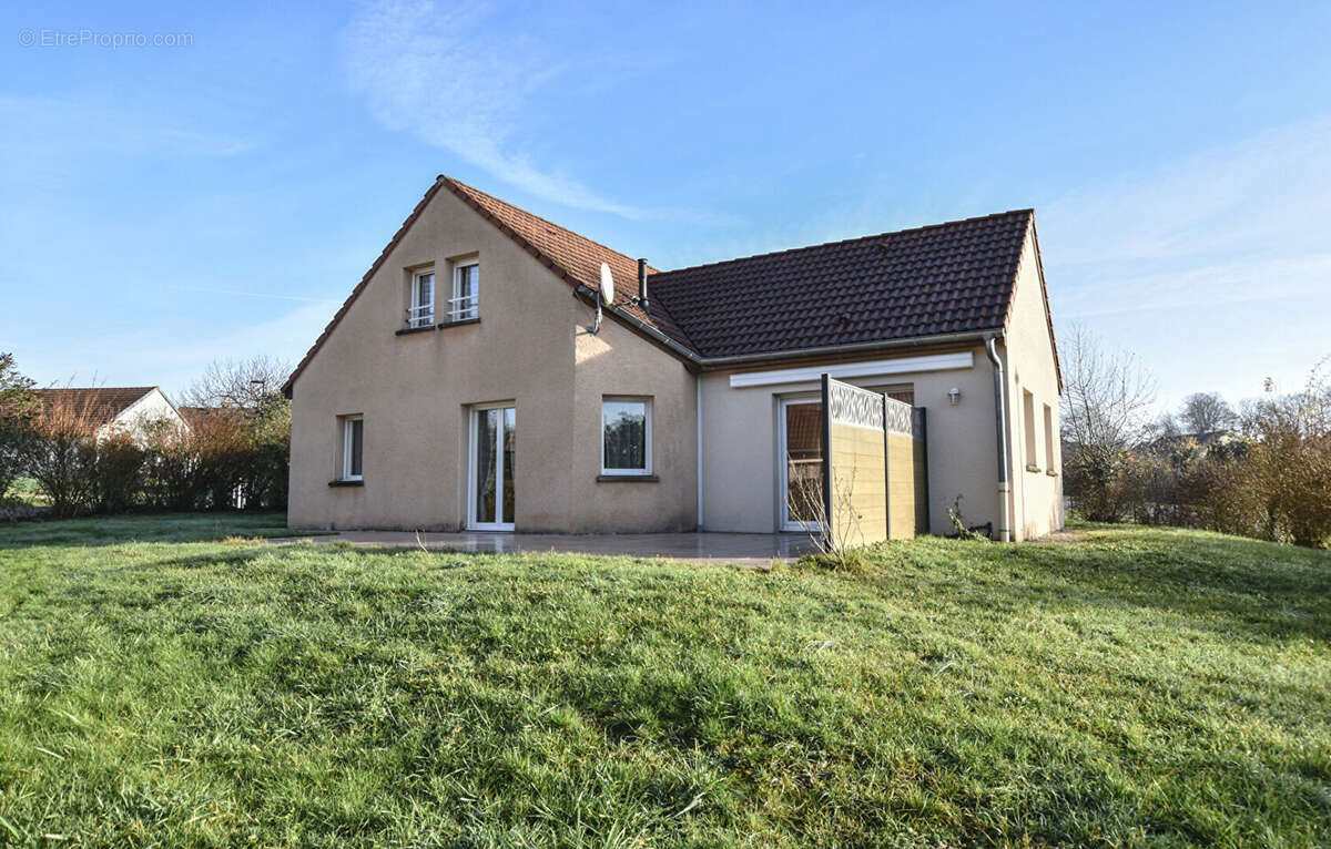 Maison à MARNAY