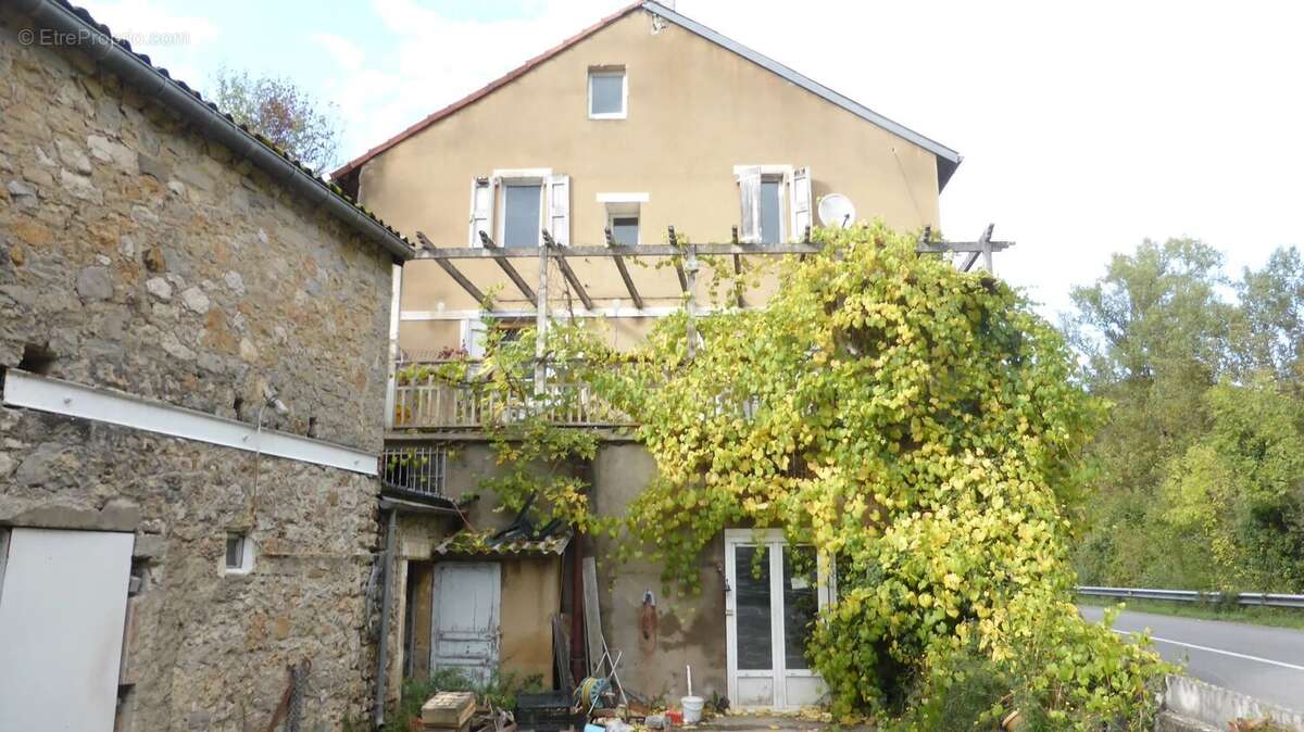 Maison à COMPEYRE
