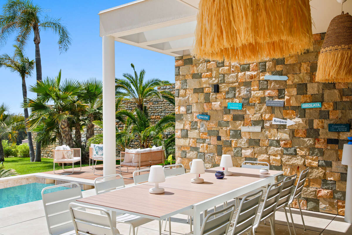 Maison à CARQUEIRANNE