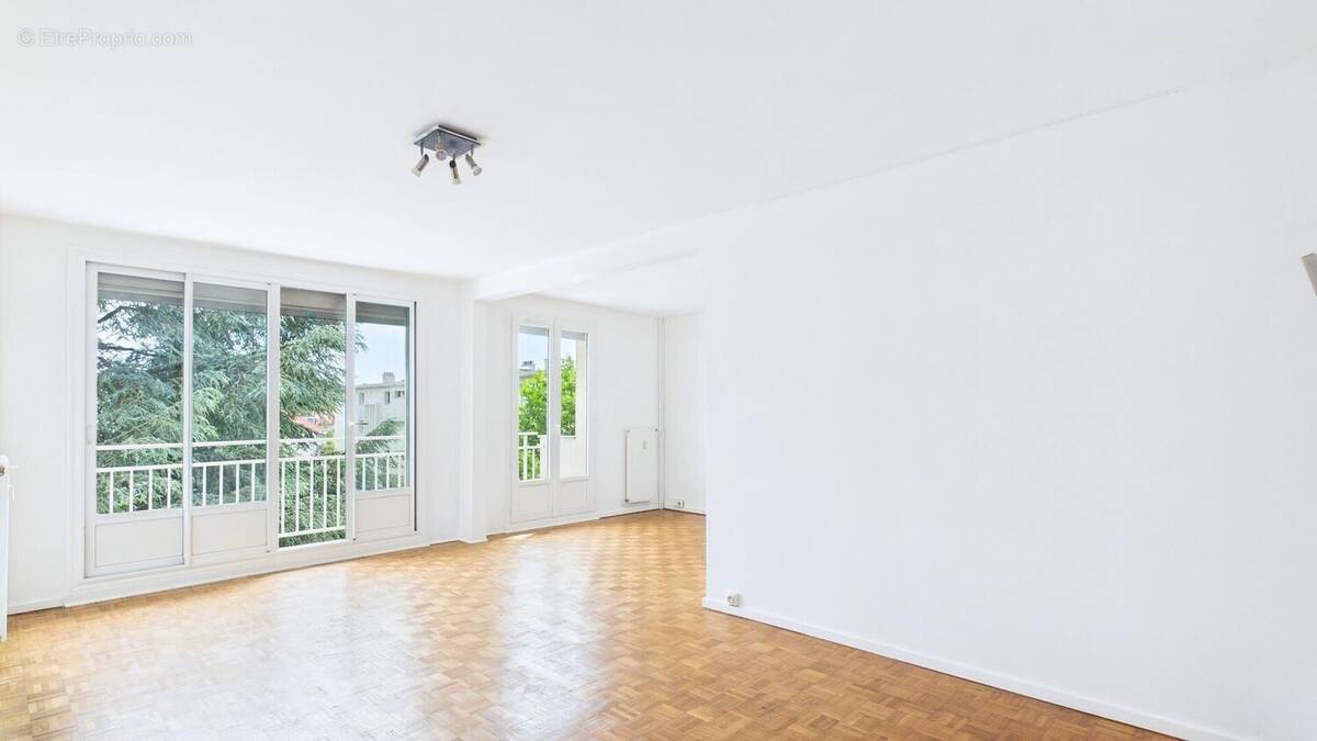 Photo 1 - Appartement à NOGENT-SUR-MARNE