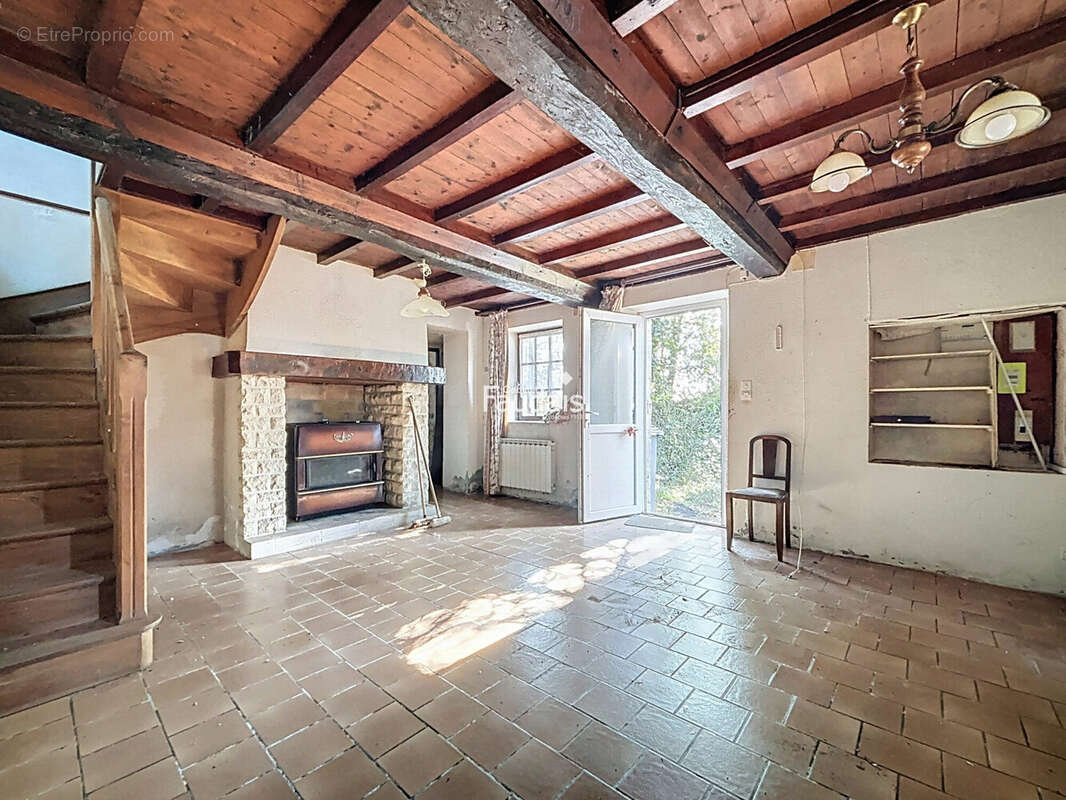 Maison 68 m² à Isigny-Sur-Mer  - photo 2