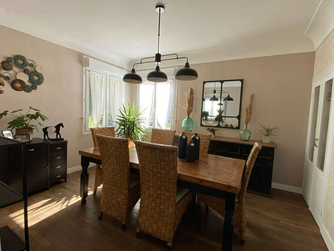 Maison à COUSSAC-BONNEVAL