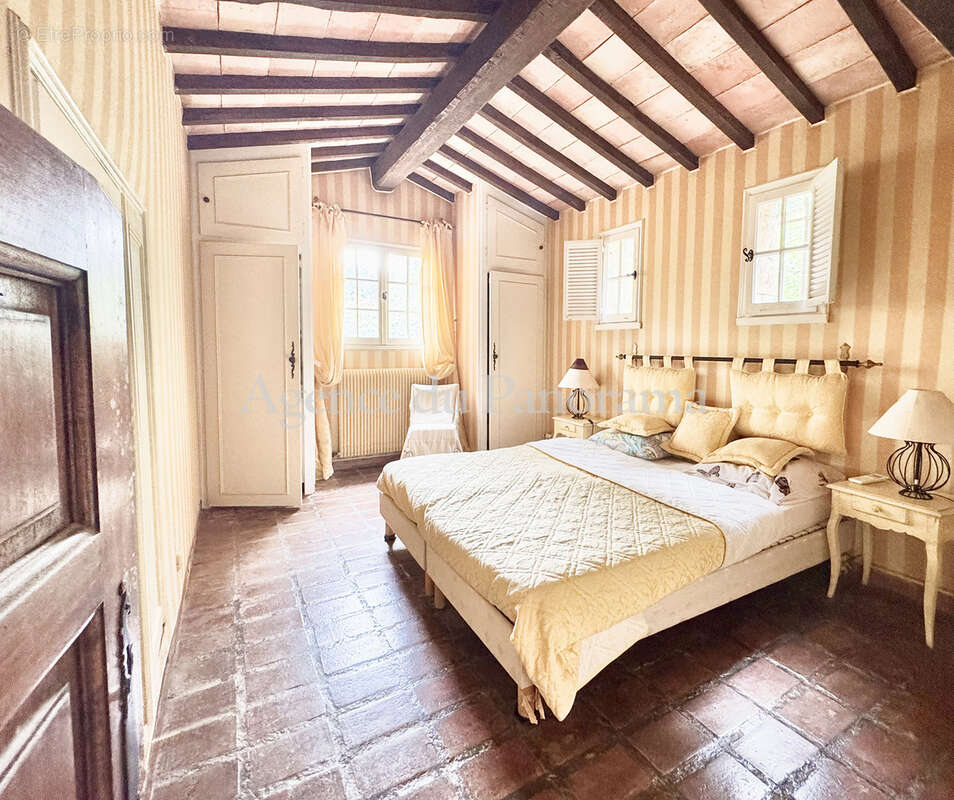 Maison à SPERACEDES