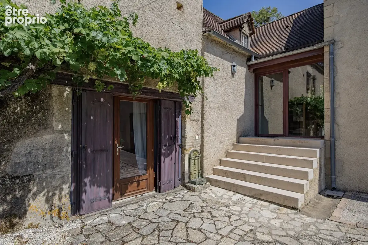 À 10 minutes de Cahors : belle propriété en pierre avec 3 chambres, une annexe et une piscine - photo 8