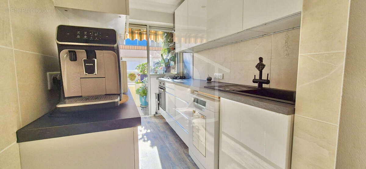 Appartement à VALLAURIS