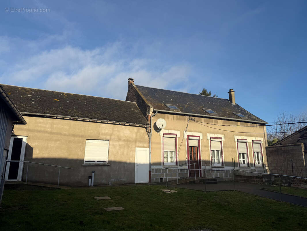 Maison à MOYENCOURT-LES-POIX