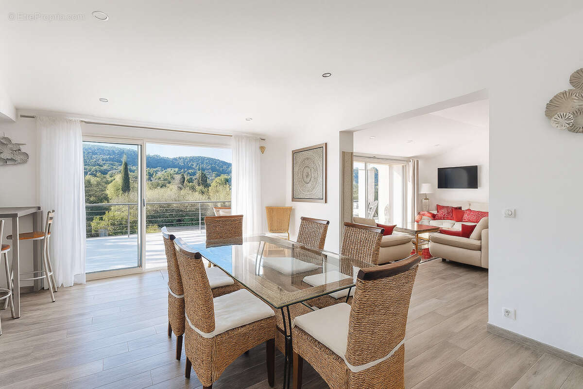 Maison à LA CADIERE-D&#039;AZUR