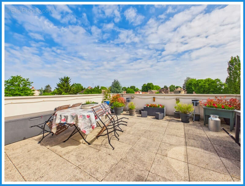 Appartement à MAROLLES-EN-HUREPOIX