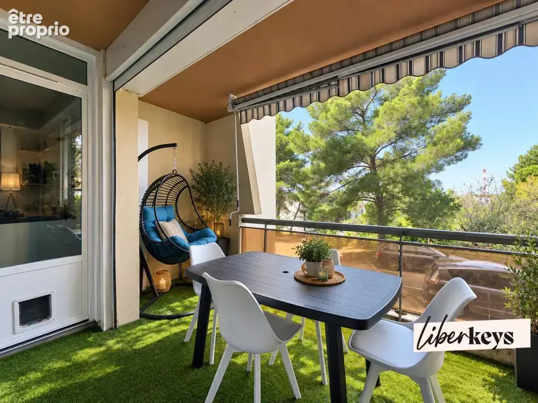 La Pompignane - T4 rénové 82 M², 3 chambres, terrasse, parking et cave - photo 2