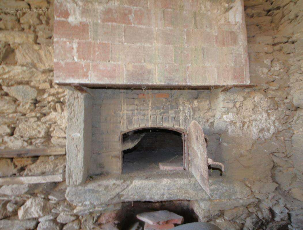 Maison à LA SALVETAT-PEYRALES