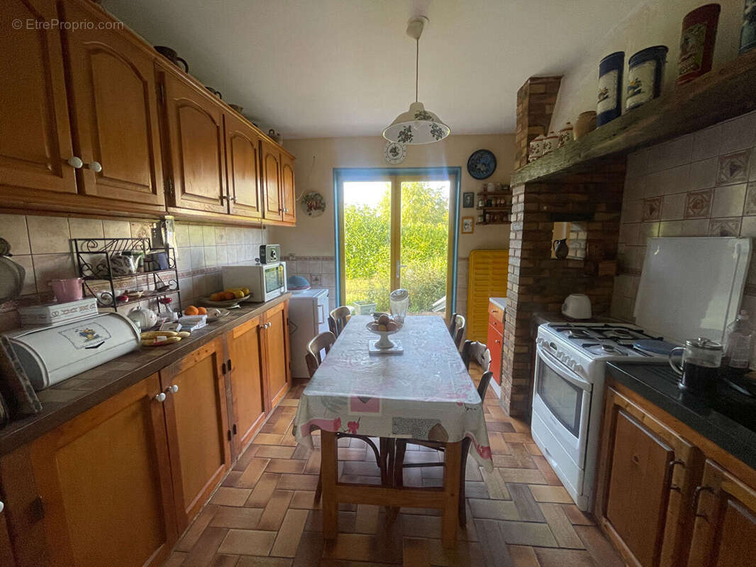 Maison à SAINT-ARNOULT-EN-YVELINES