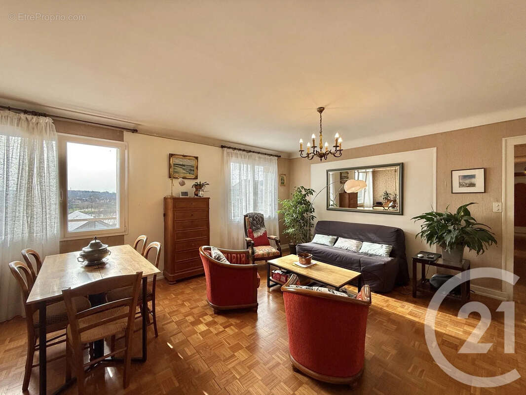 Appartement à MOULINS