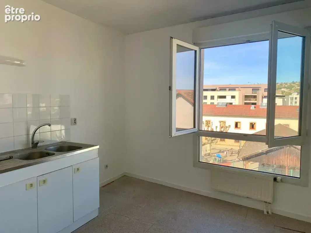 Appartement t4 au 3e etage - photo 4