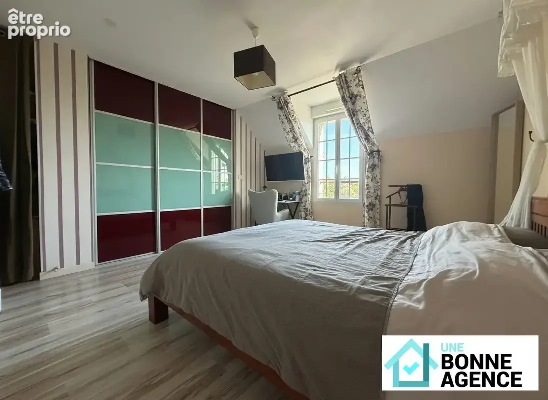 Maison 5 pièces 157 m² à vendre à Saint-Hilaire-Saint-Mesmin (45160) - photo 6