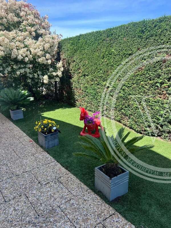 Appartement à MOUGINS