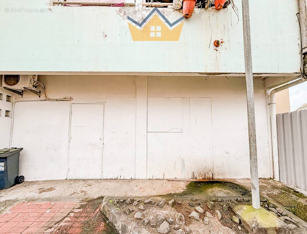 Commerce à FORT-DE-FRANCE