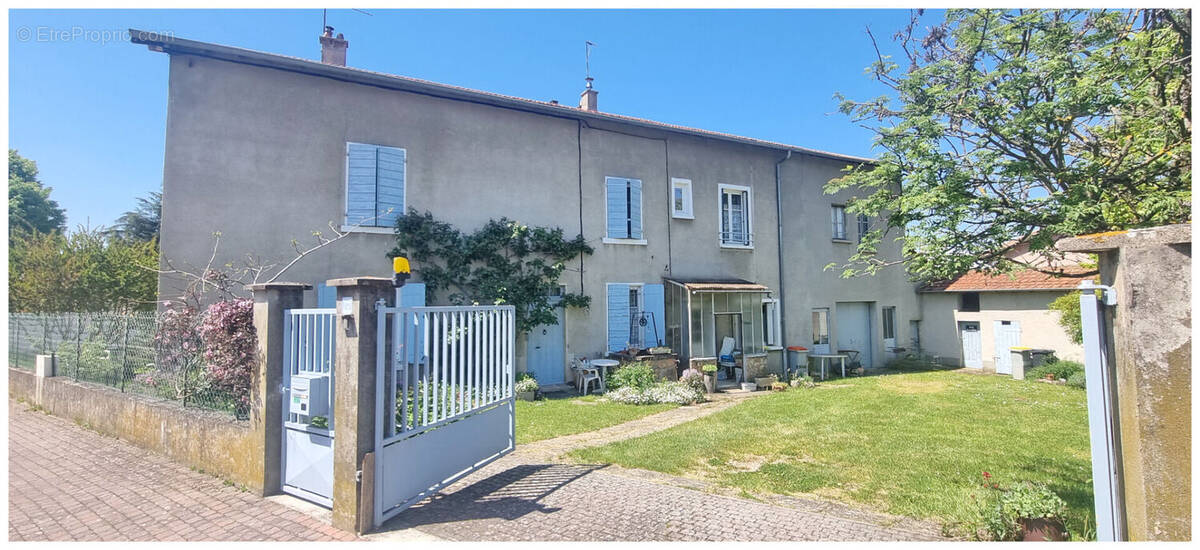 Maison à CHAPONNAY