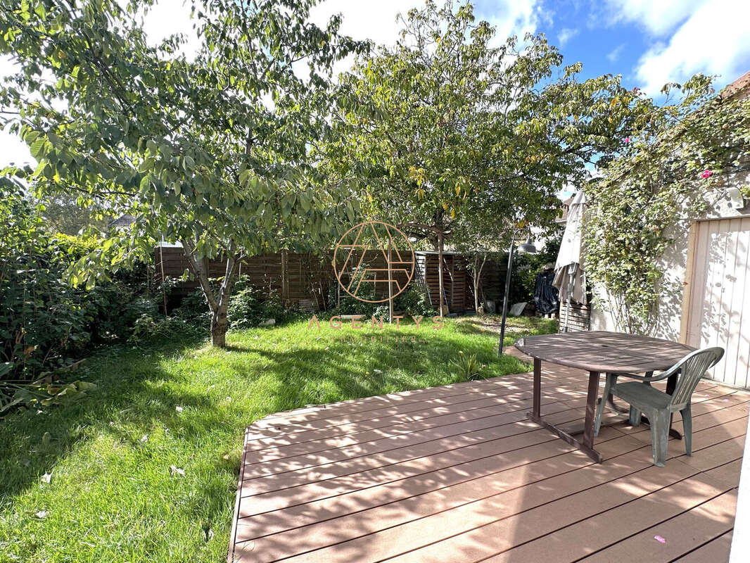 Maison à VILLIERS-SUR-MARNE