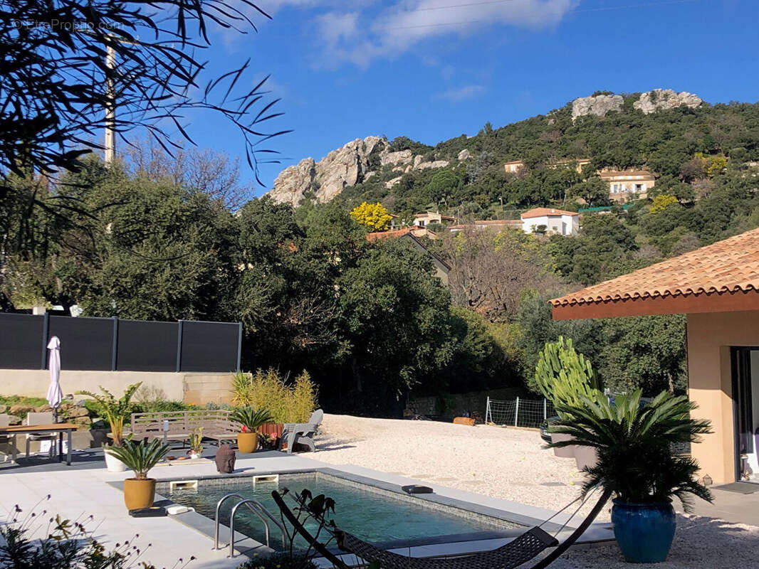 Maison à HYERES