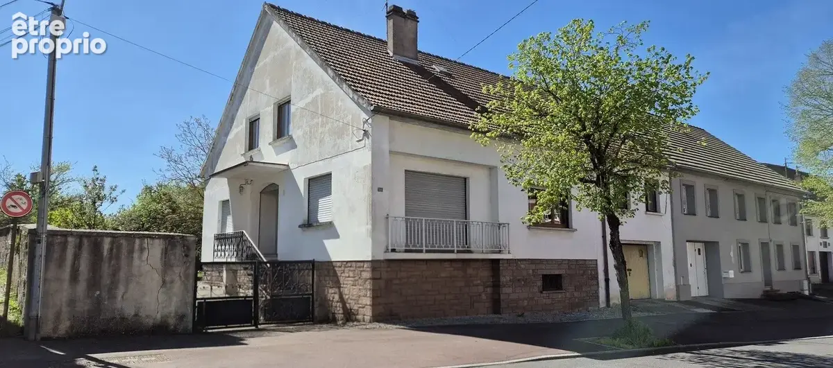 Maison 4 pièces 164 m², jardin, garage, cave - photo 1