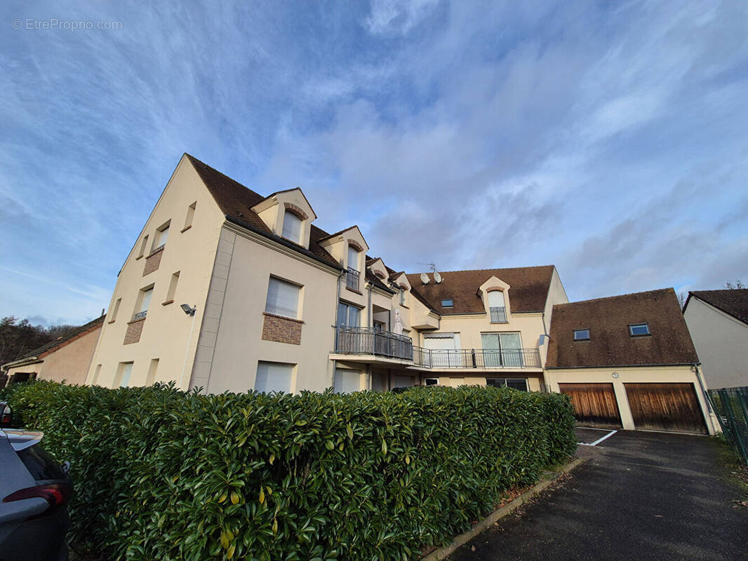 Appartement à EPERNON