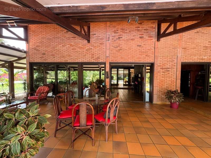 Maison à REMIRE-MONTJOLY