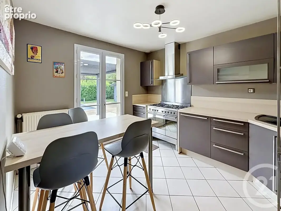 Maison 7 pièces 151 m² à vendre à Chartres (28000) - photo 3