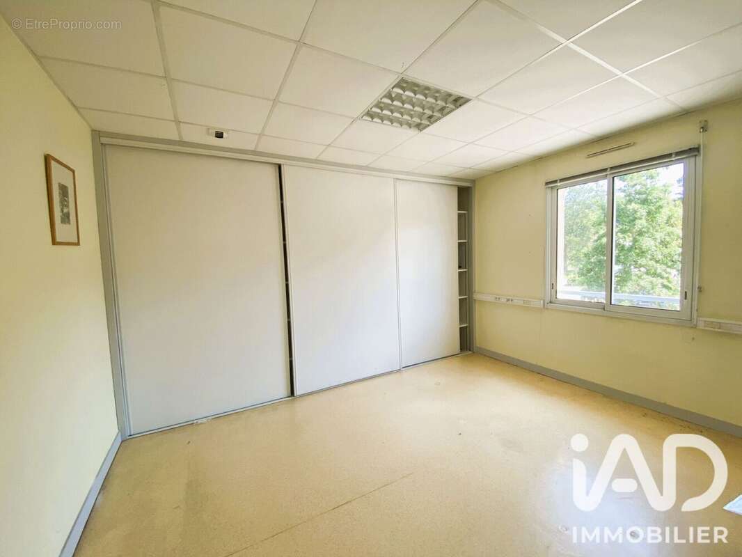 Commerce 220 m² à Jugon-Les-Lacs  - photo 8