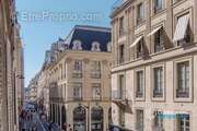 Appartement à PARIS-1E