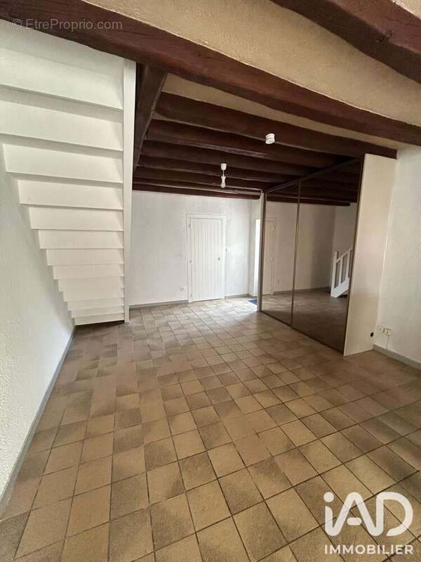 Maison 65 m² à Murs-Erigne  - photo 2