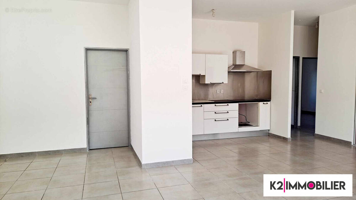 Maison à MONTELIMAR