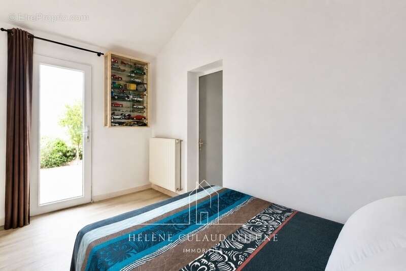 Maison en pierre - 97 m² - séné (port anna) - photo 10